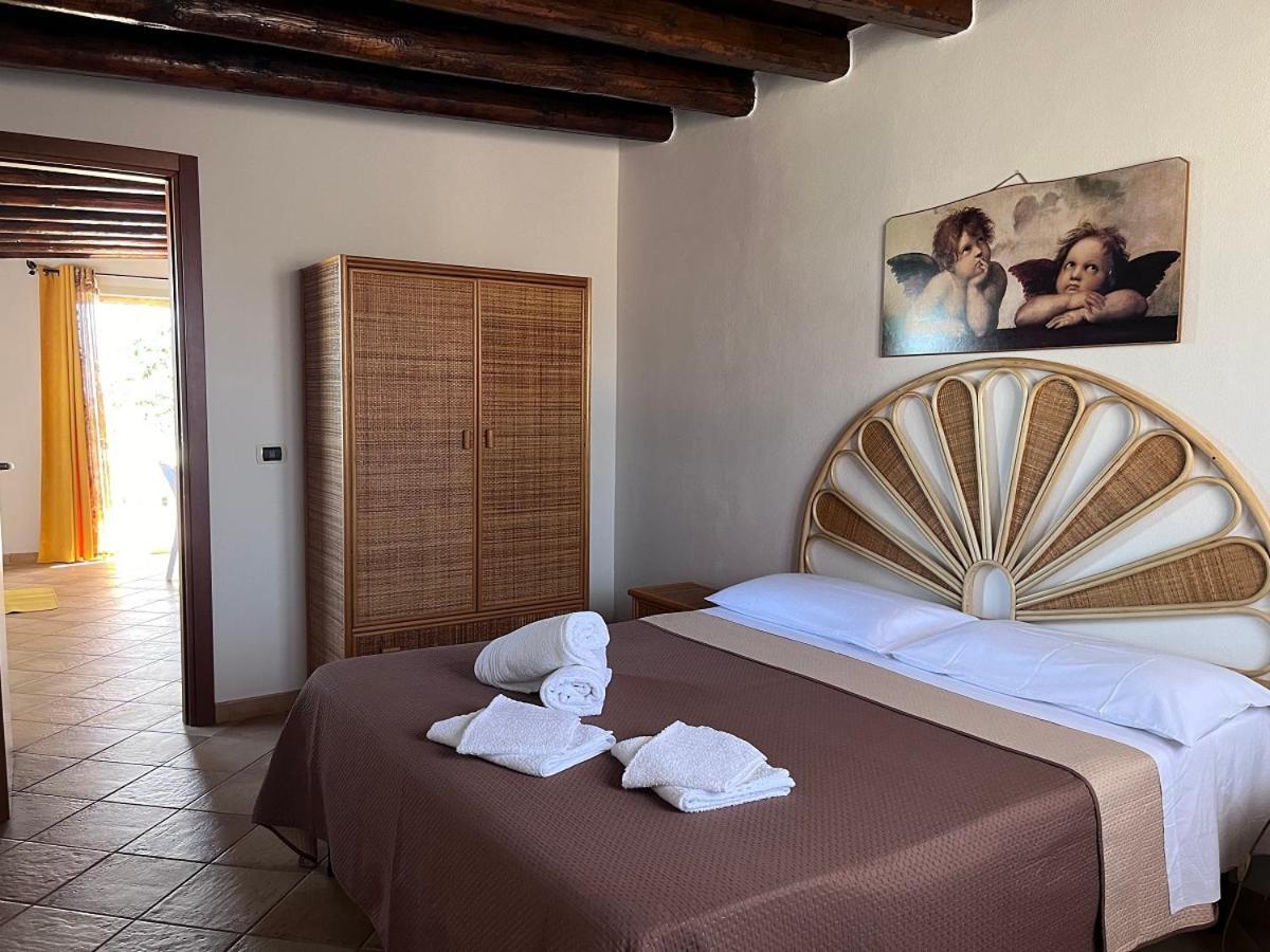 Residence Villa Felice 兰佩杜萨 外观 照片